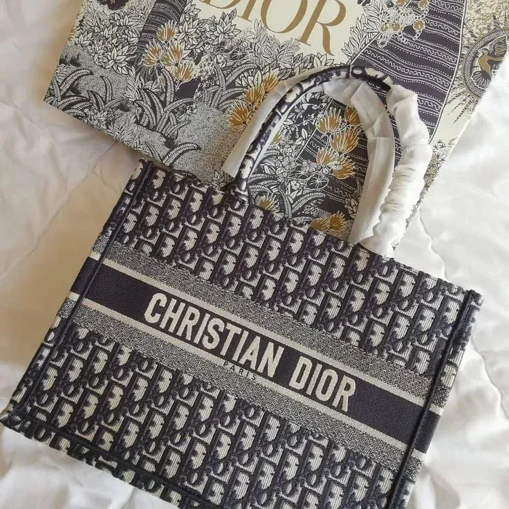 BOOK TOTE BAG - DD WHITE