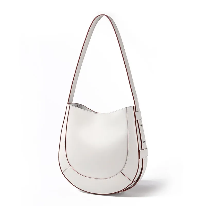 Calista | Minimalist Leather Shoulder Bag – Timeless Elegance & Modern Functionality