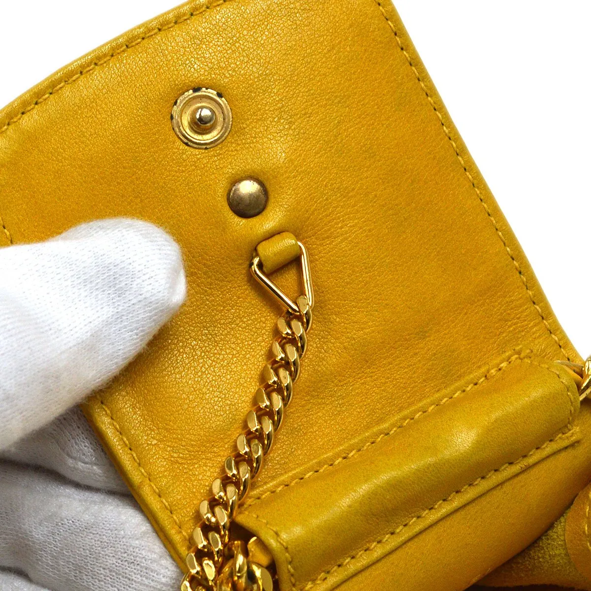 CHANEL 1996-1997 Timeless Key Case Yellow Caviar 04376