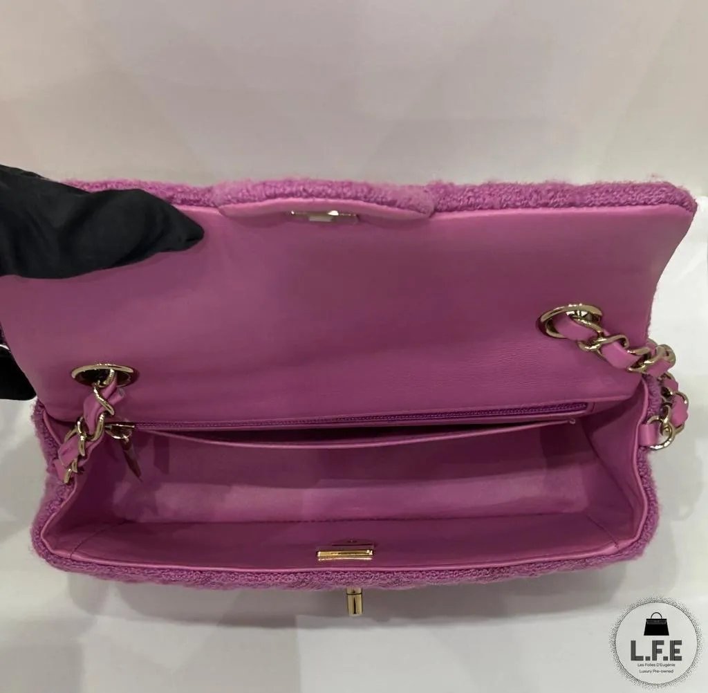 Chanel - Timeless Mini 20