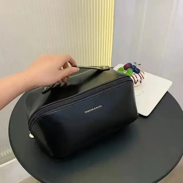 Female Storage Makeup Cases