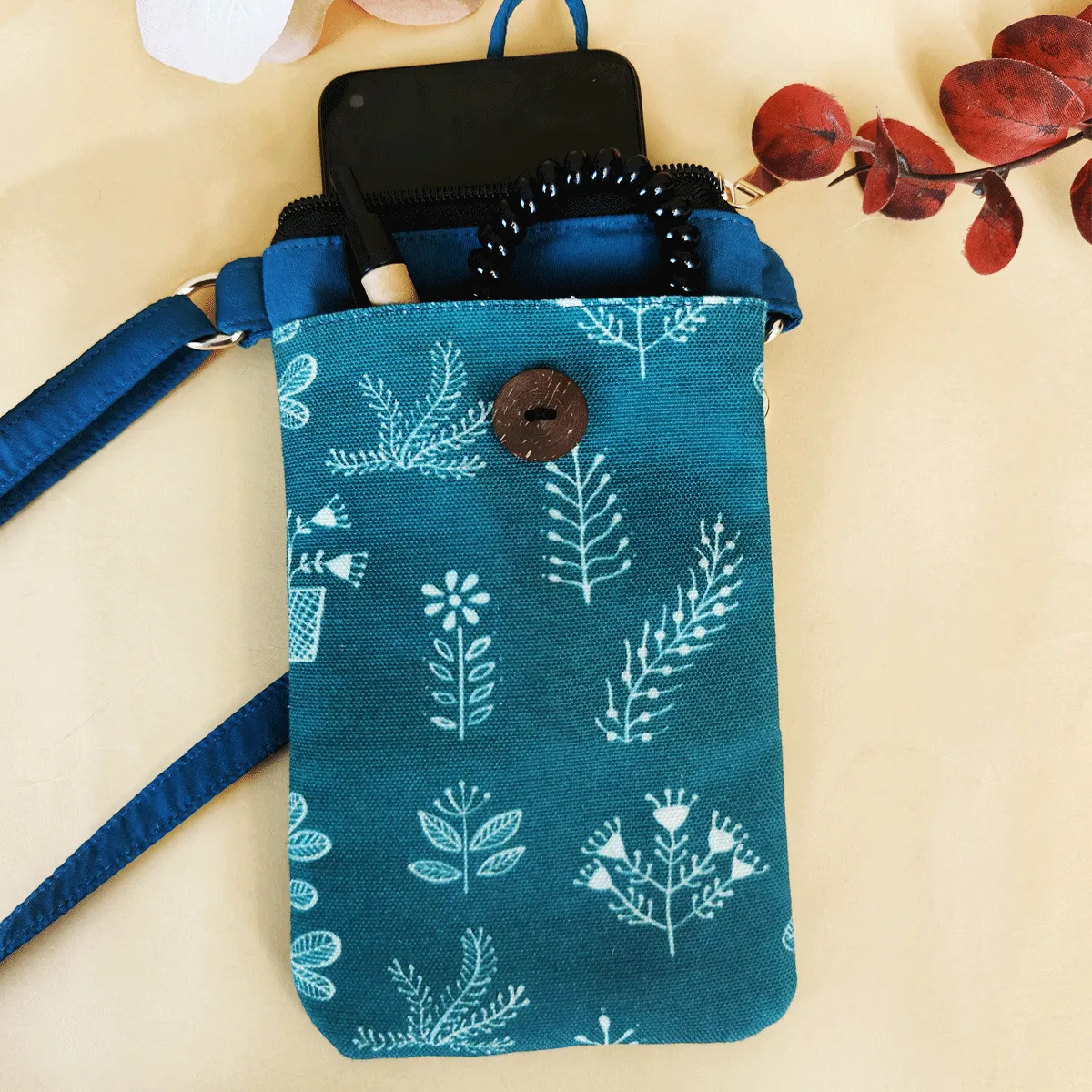 Loop Mobile Sling Bag-Teal Warli