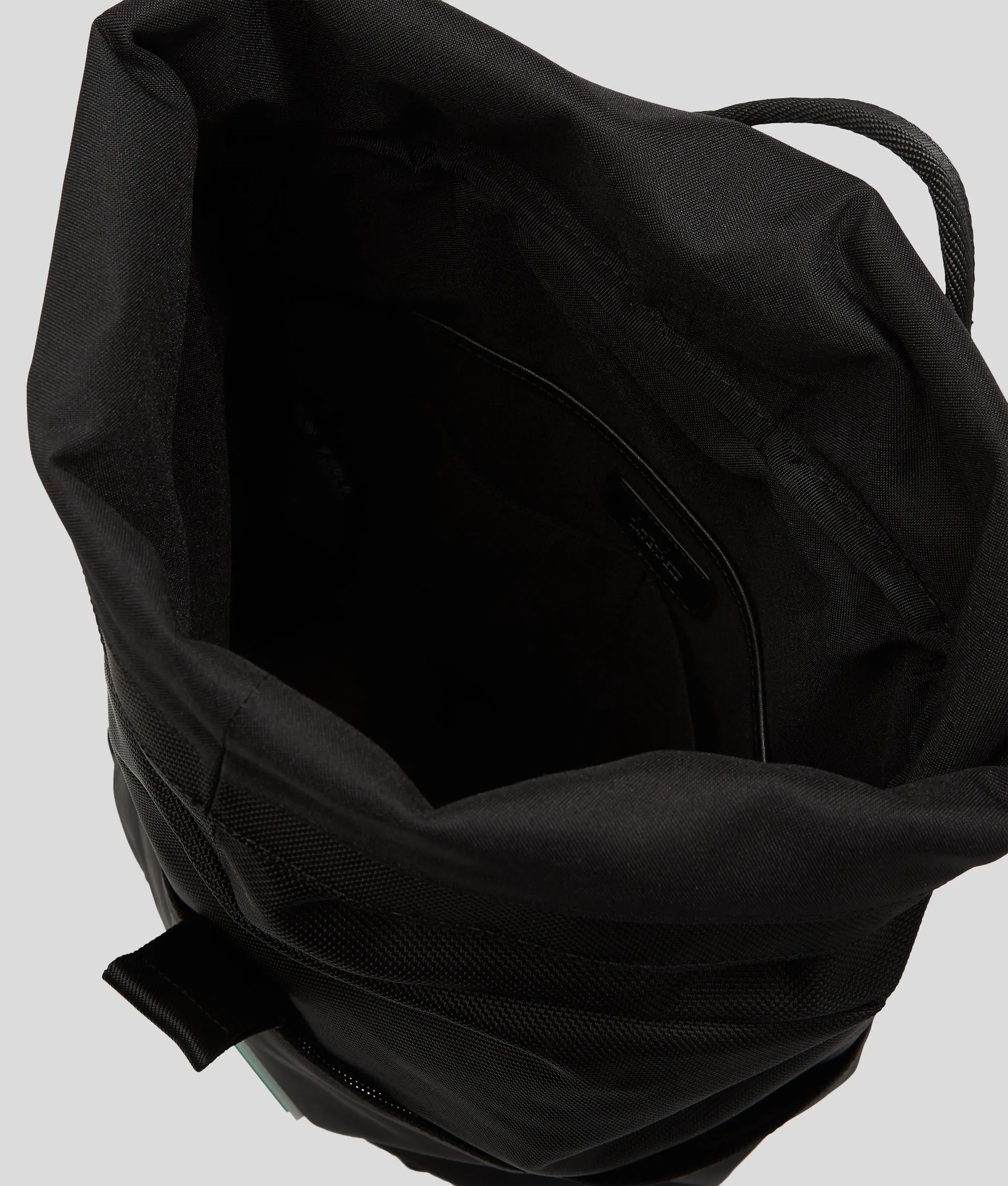 MEN'S BACKPACK