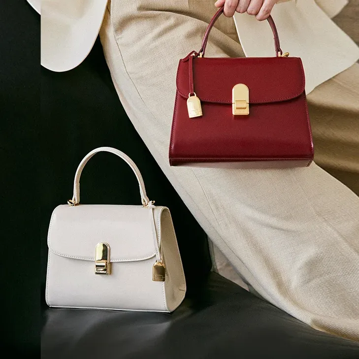 Synthetic Leather Golden Buckle Shoulder Versatile Totes Bag