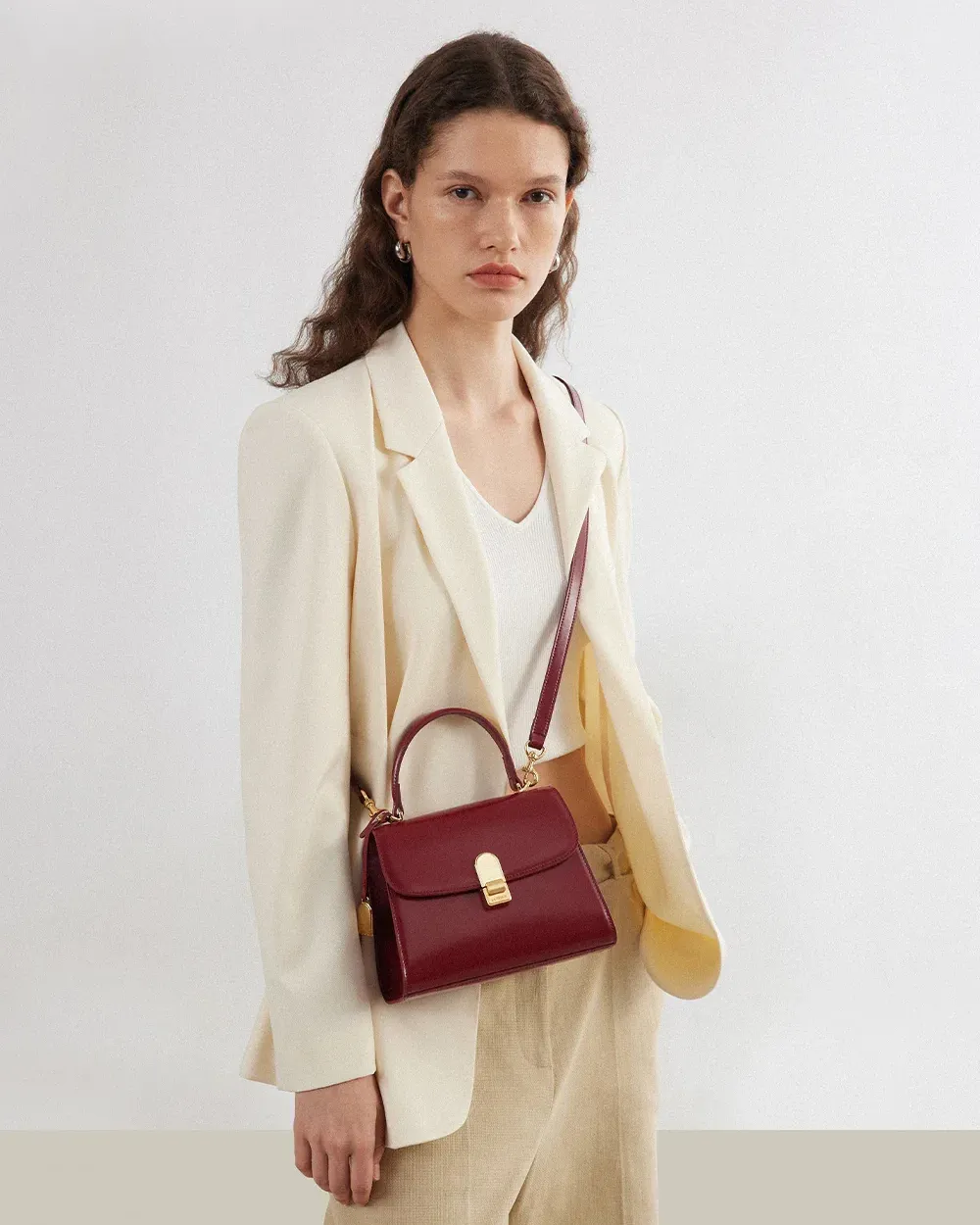 Synthetic Leather Golden Buckle Shoulder Versatile Totes Bag