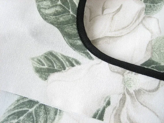 White Flower Shopping Bag